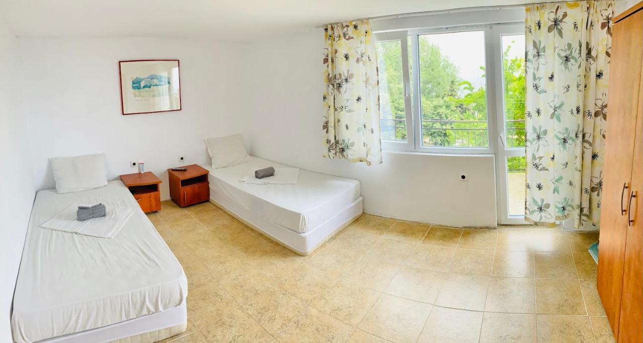 Fayna Byala Guest House & Bungalows Exteriör bild