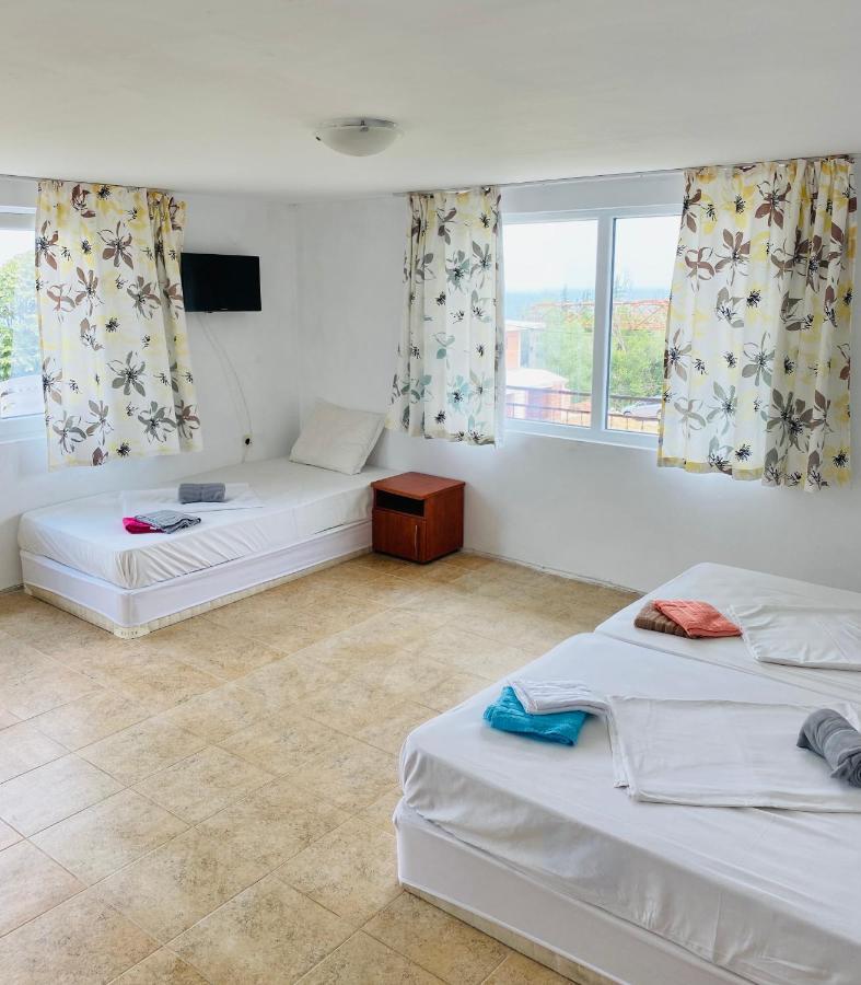 Fayna Byala Guest House & Bungalows Exteriör bild